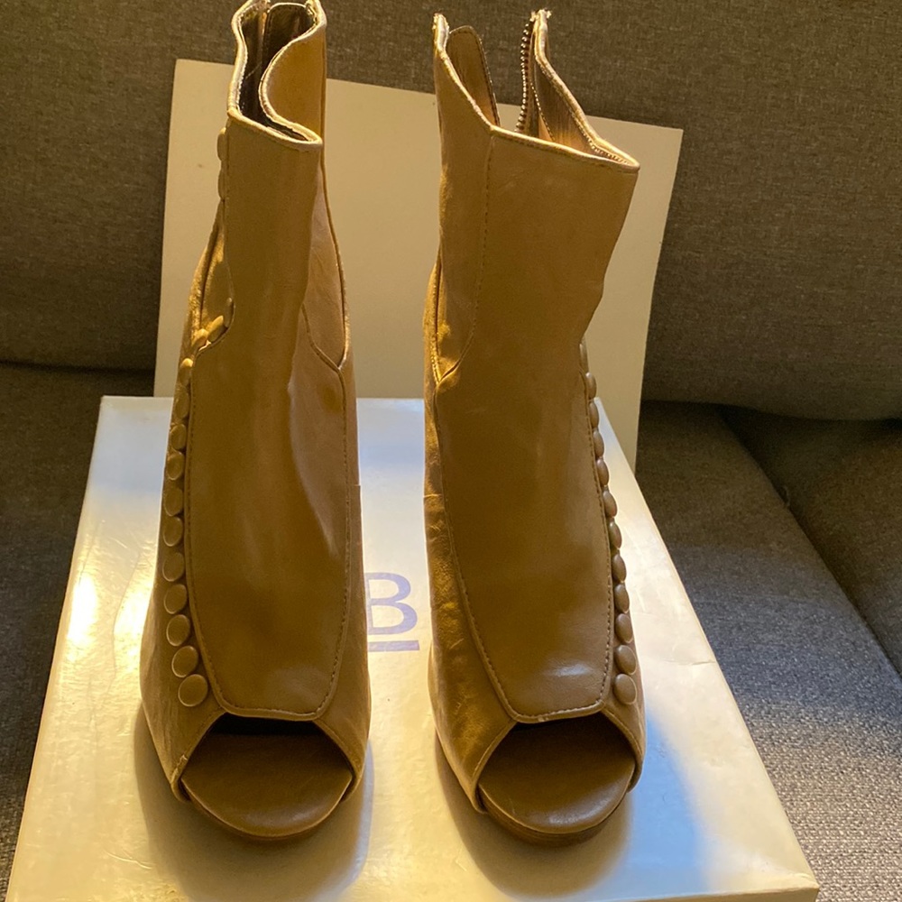 Bakers Tan booties